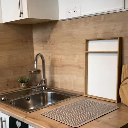 Charmant Studio Loggia Metro 3pers Wifi Apartament *