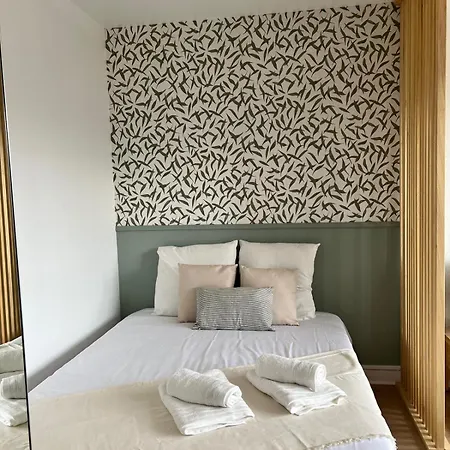 Apartament Charmant Studio Loggia Metro 3pers Wifi